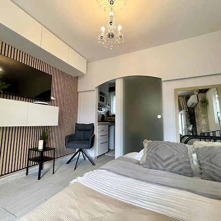 Villa Amore Radini Istrian Romantic Studio With Private Parking And Terrace Brtonigla Ngoại thất bức ảnh