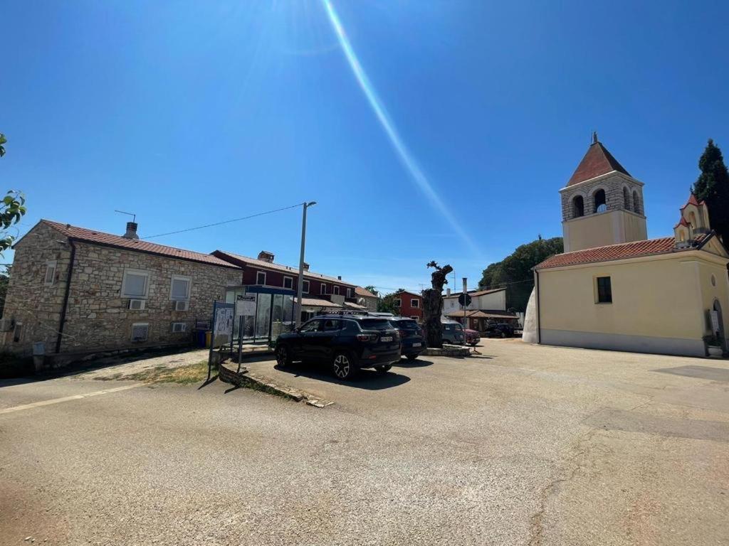 Villa Amore Radini Istrian Romantic Studio With Private Parking And Terrace Brtonigla Ngoại thất bức ảnh