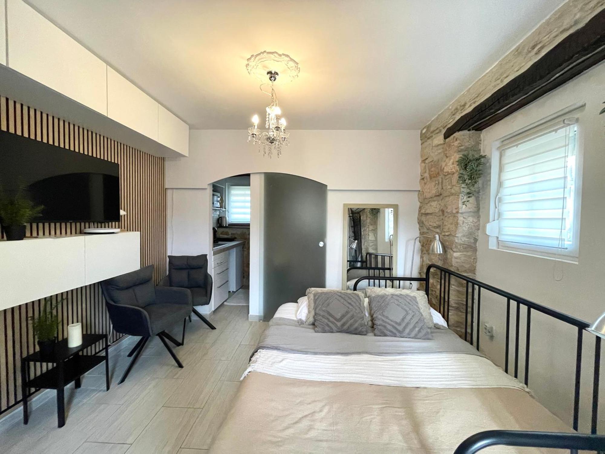 Villa Amore Radini Istrian Romantic Studio With Private Parking And Terrace Brtonigla Ngoại thất bức ảnh