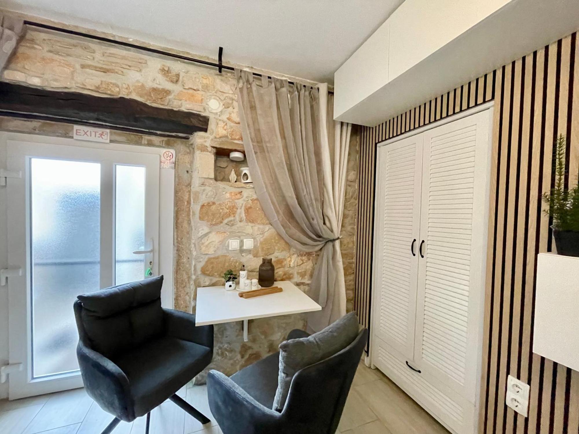 Villa Amore Radini Istrian Romantic Studio With Private Parking And Terrace Brtonigla Ngoại thất bức ảnh